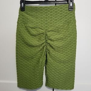 Yitong bike shorts new, small